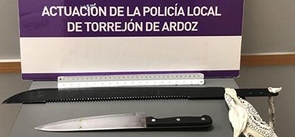 detenidos armas blancas