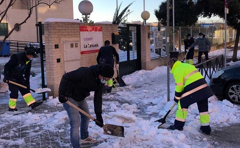 limpieza accesos colegios