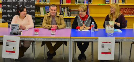 “Nunca me verás llorar” y “Quererte”, las dos últimas novelas de las torrejoneras Kris L. Jordan y Érica Cánovas Morales libros torrejoneras presentacion