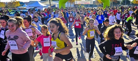 Más de 4.500 personas participaron en la XXX Carrera de la Constitución carrera constitucion 2016 balance