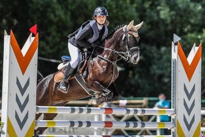 La torrejoneras Carla Mota y Martina Cabañas se suben al podio en el Campeonato de España de Ponis por equipos ponis carla mota