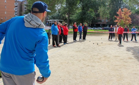 Los clubes de Alcalá de Henares se llevaron el torneo de petanca ‘Memorial Juan Pedro’ disputado en el parque Las Veredillas de Torrejón de Ardoz torneo petanca octubre 2019