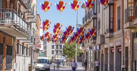 Torrejón de Ardoz decora las calles de la Zona Centro con motivos veraniegos cielo torrejon