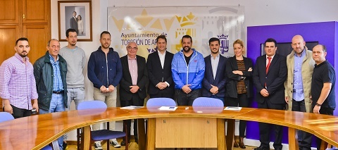 Ayuntamiento de Torrejón de Ardoz y asociaciones, unidos para impulsar las Mágicas Navidades convenio comerciantes navidad 1