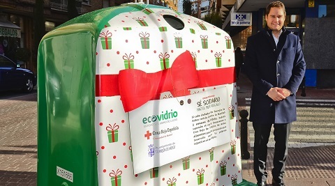 Estas Navidades, recicla el vidrio que utilices y los más necesitados te lo agradecerán reclaje vidrio navidad