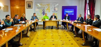 La delincuencia desciende en 2013 un 5% en Torrejón junta-seguridad