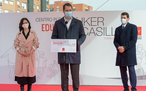 Íker Casillas visita Torrejón de Ardoz para presentar el futuro Colegio de Educación Especial público que llevará su nombre colegio educacion especial presentacion casillas