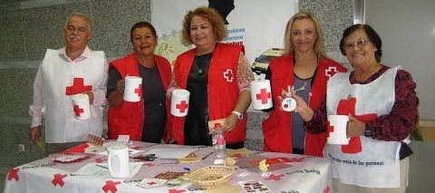 cruz roja dia banderita