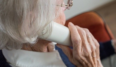 mayores soledad telefono