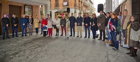 Torrejón de Ardoz guardó un minuto de silencio en recuerdo de las víctimas de violencia de género minuto silencio violencia genero mayo